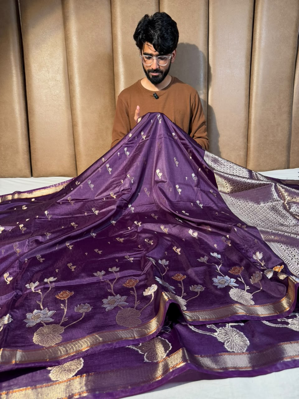 Bright Lavender Floral Border Chinia Silk Banarasi Saree