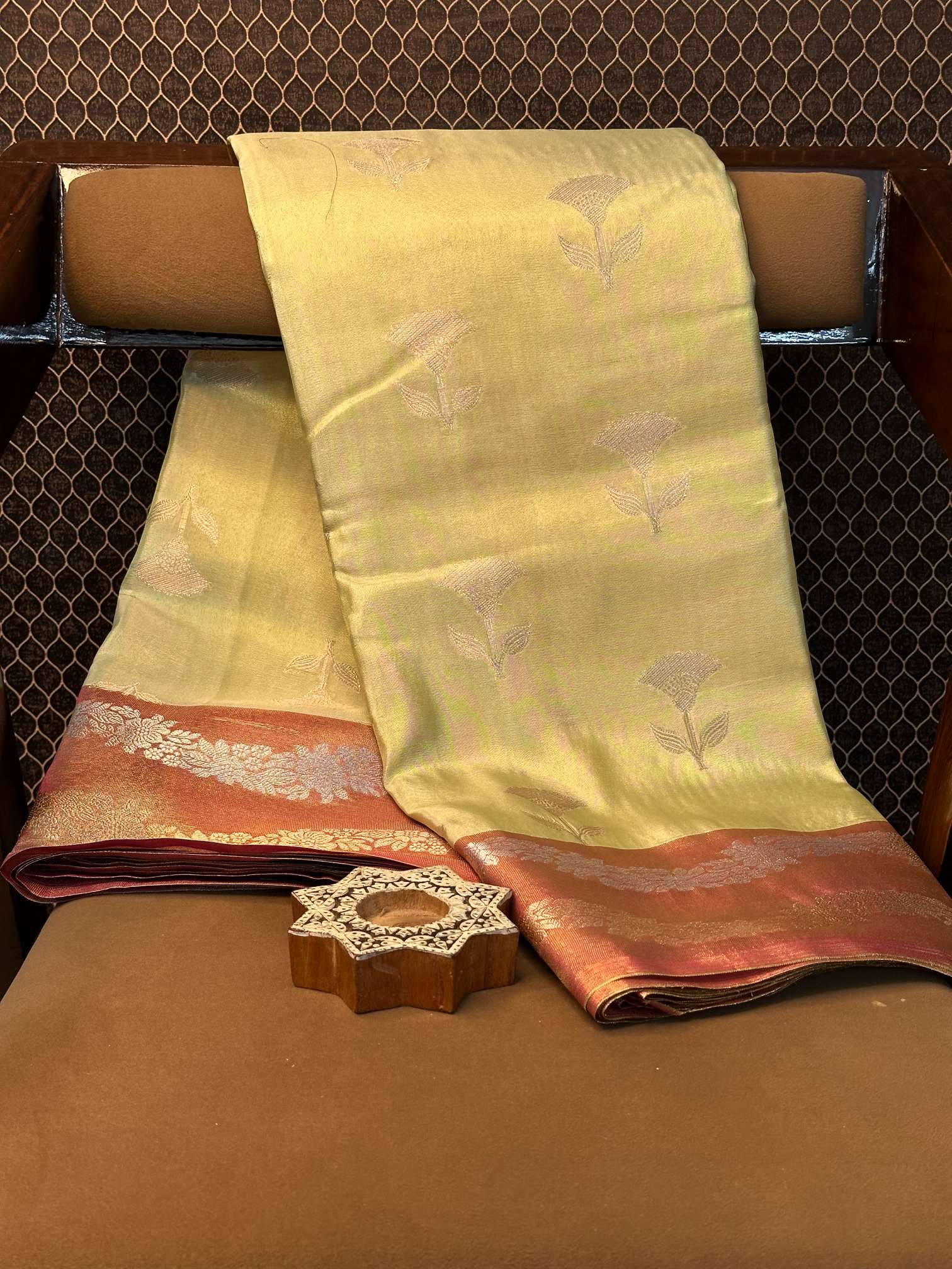 Eccentric zari weave Softsilk Banarasi saree