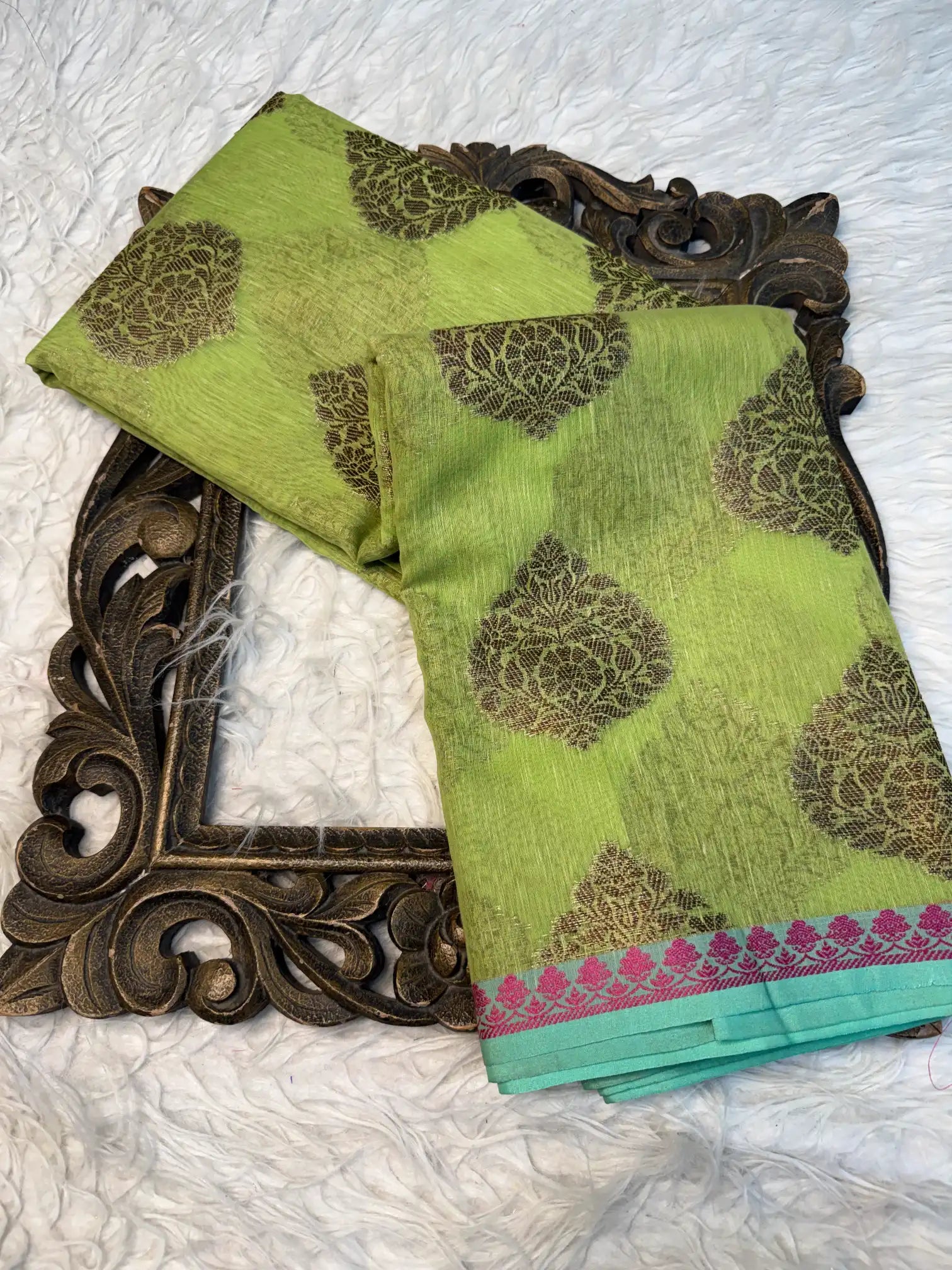 Contemporary Weave Softsilk Heritage Banarasi Saree