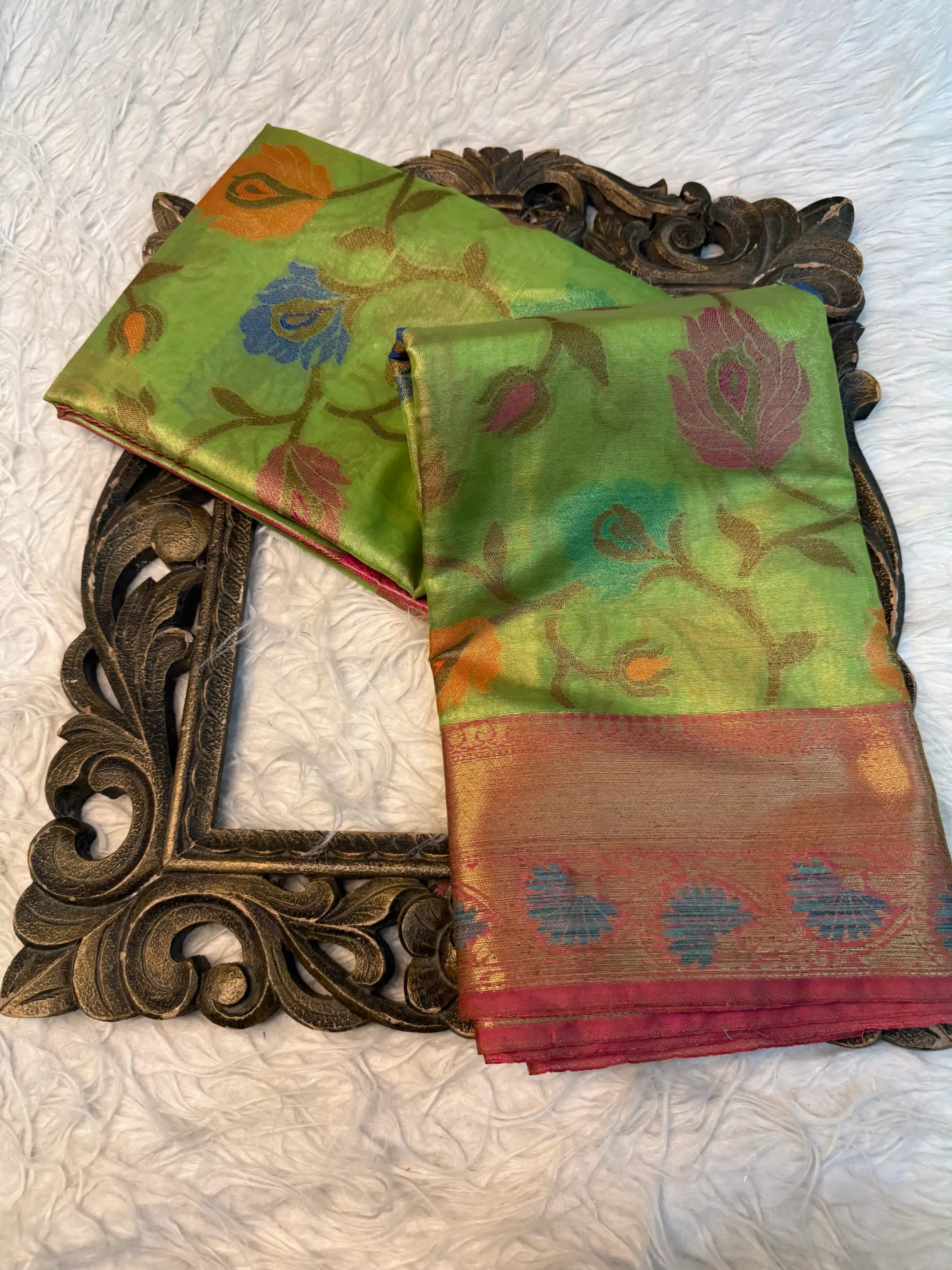Contemporary Weave Softsilk Heritage Banarasi Saree