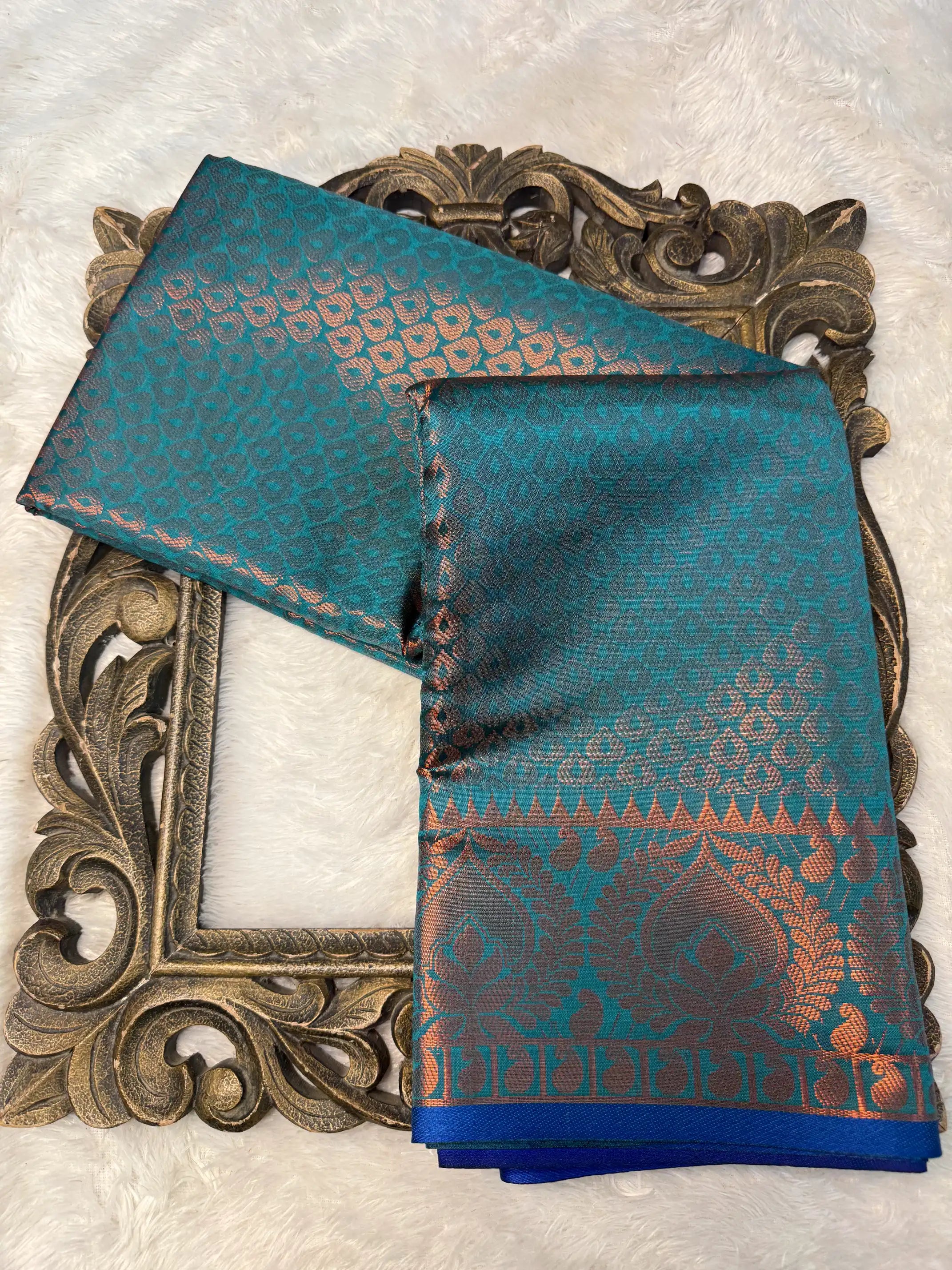 Eccentric Weave Softsilk Traditional Banarasi Saree