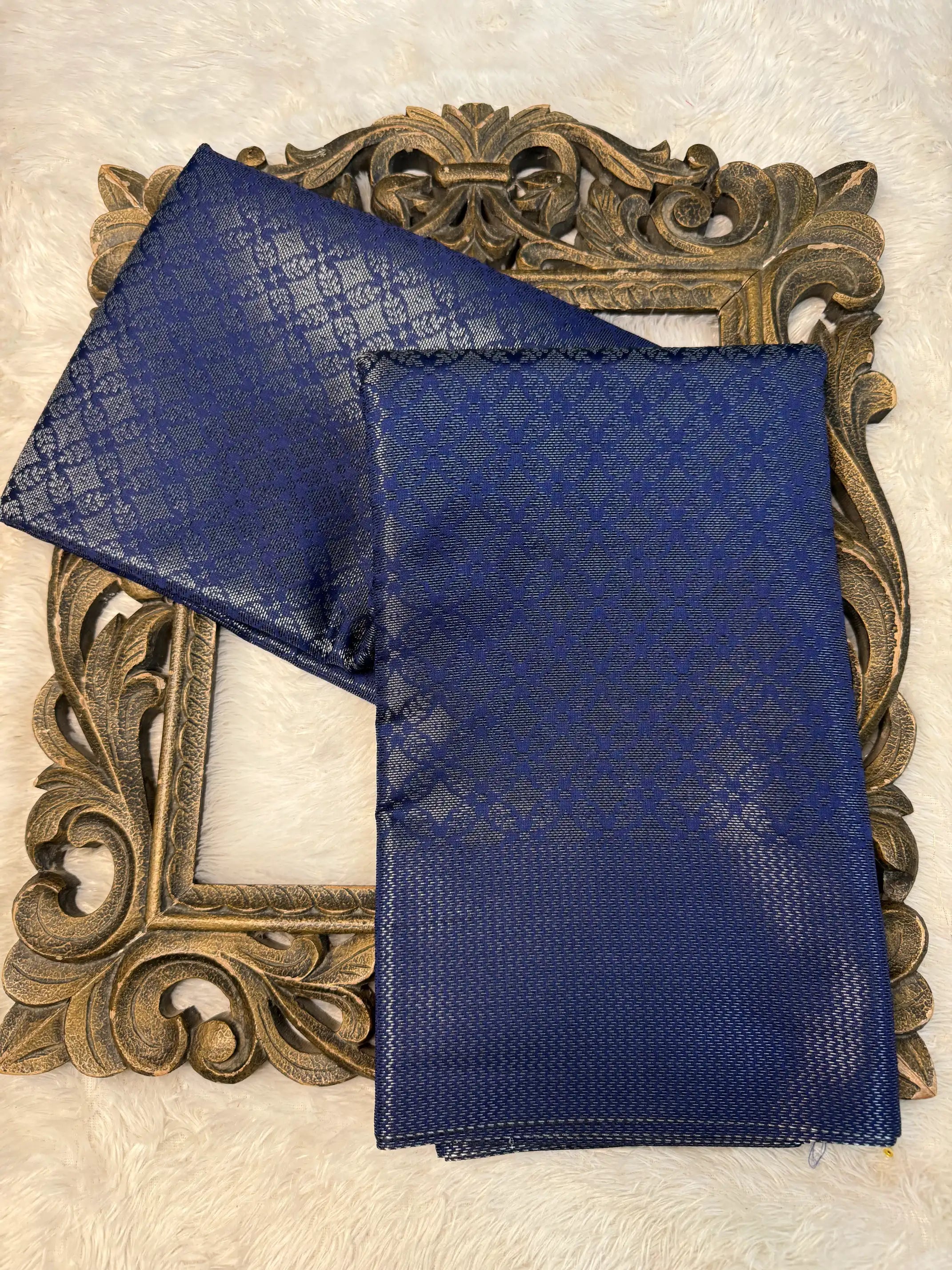 Contemporary Weave Kora Tissue Silk Banarasi Saree