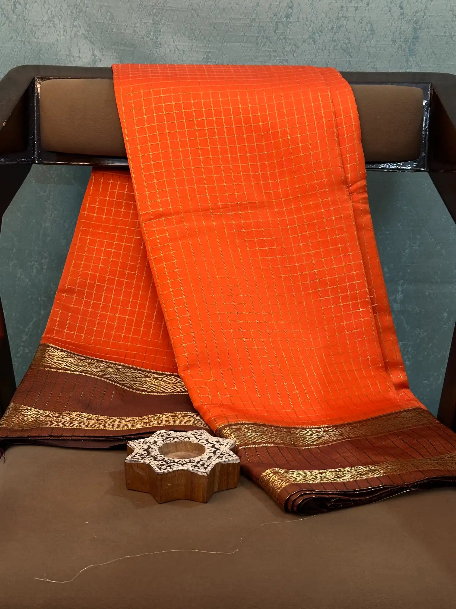 Contemporary Weave Kora Tissue Silk Banarasi Saree