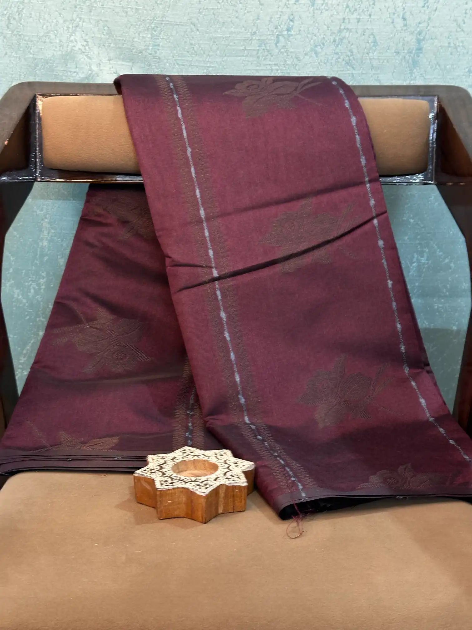 Contemporary Weave Kora Tissue Silk Banarasi Saree