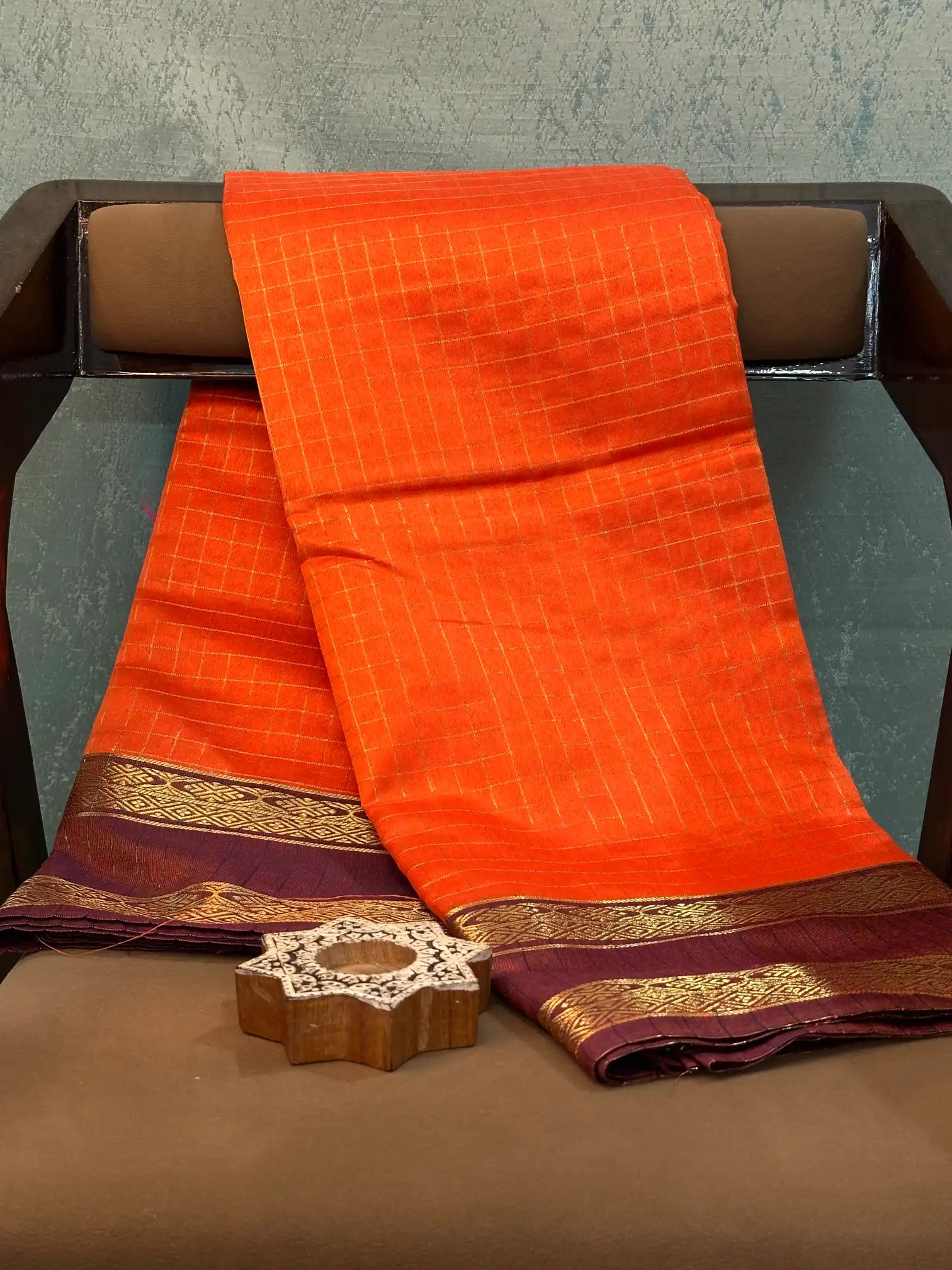 Contemporary Weave Kora Tissue Silk Banarasi Saree