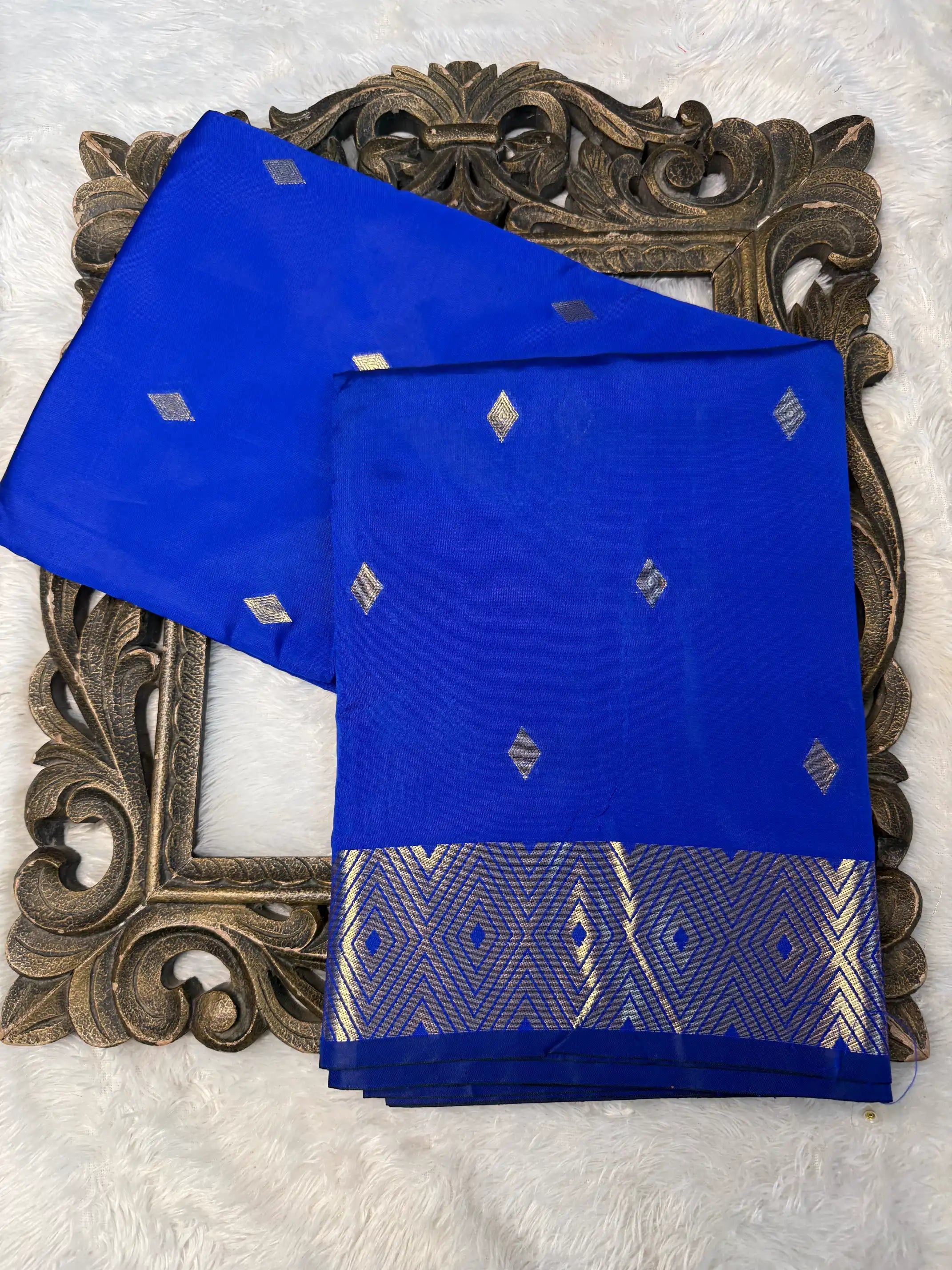 Eccentric Weave Softsilk Traditional Banarasi Saree