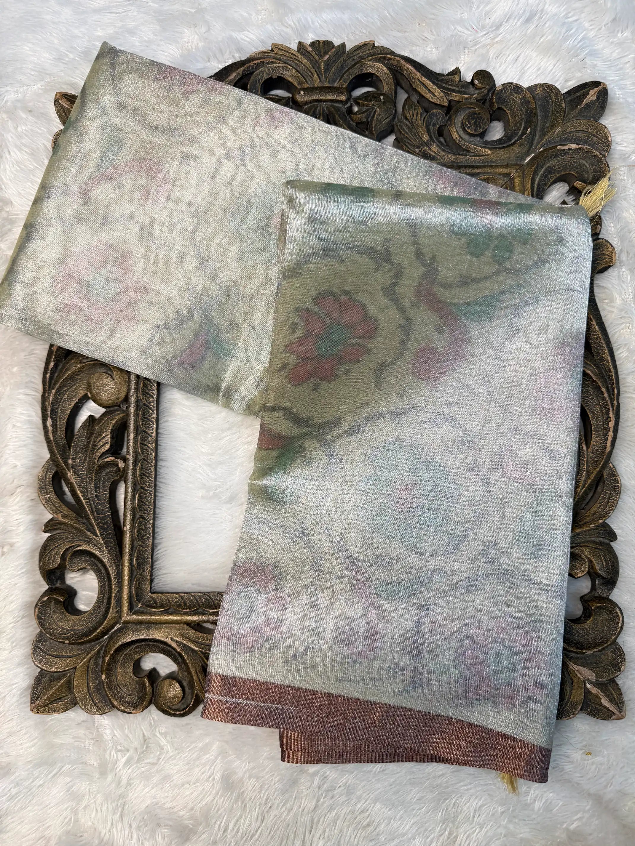 Eccentric Weave Softsilk Traditional Banarasi Saree
