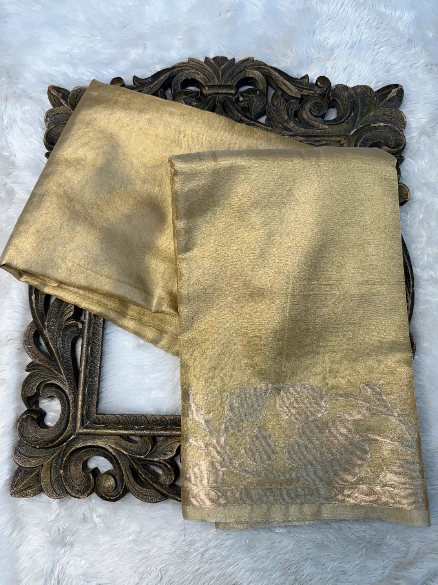Contemporary Weave Kora Tissue Silk Banarasi Saree