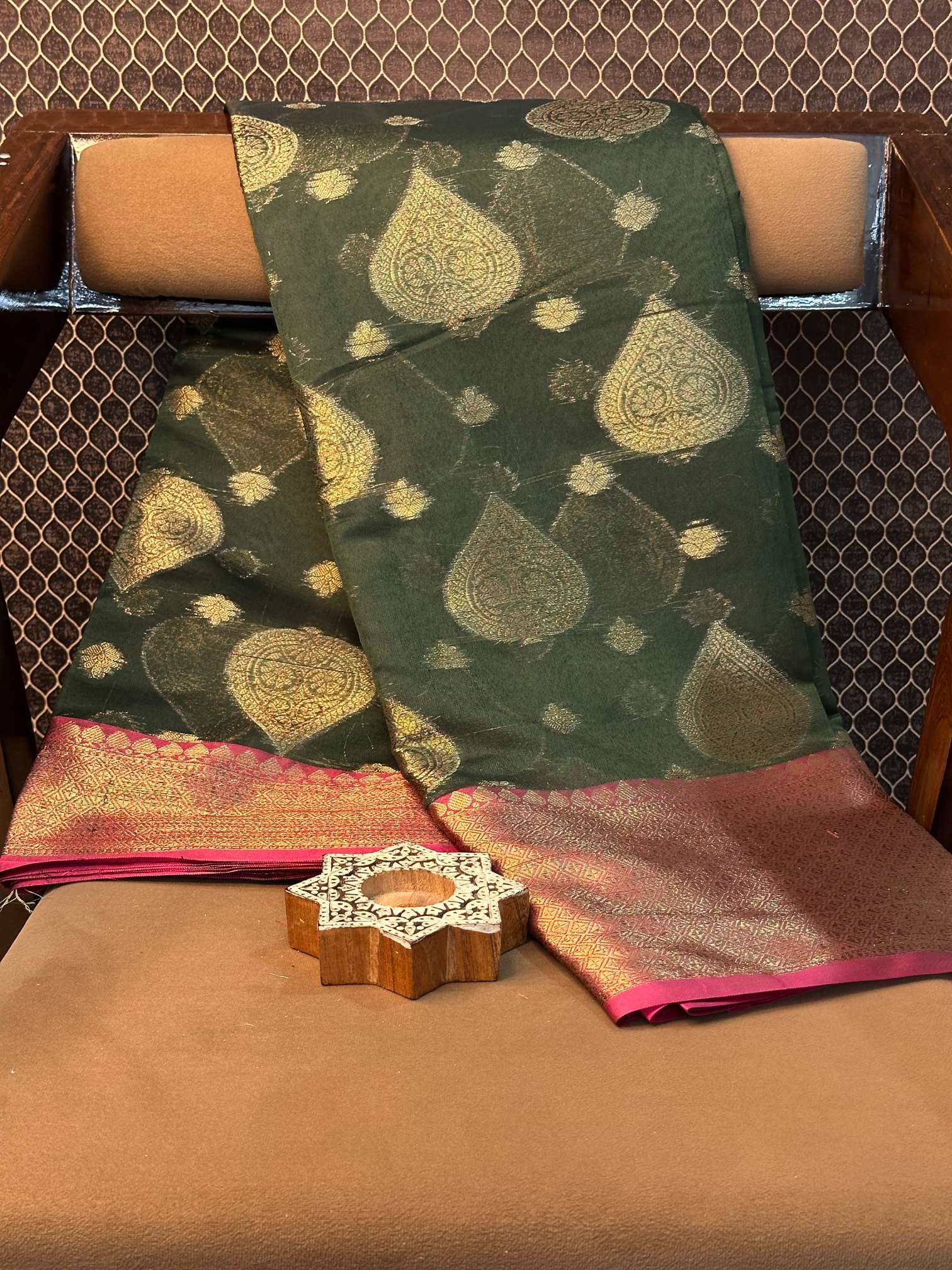 Eccentric zari weave Softsilk Banarasi saree