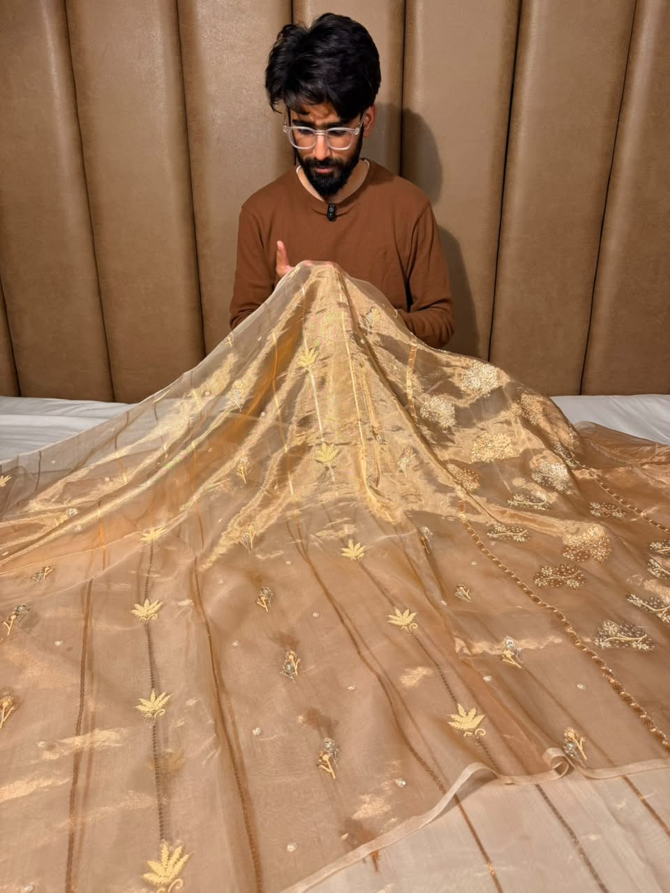 Light Gold Handwoven Pure Tissue Silk Handwork Banarasi Saree