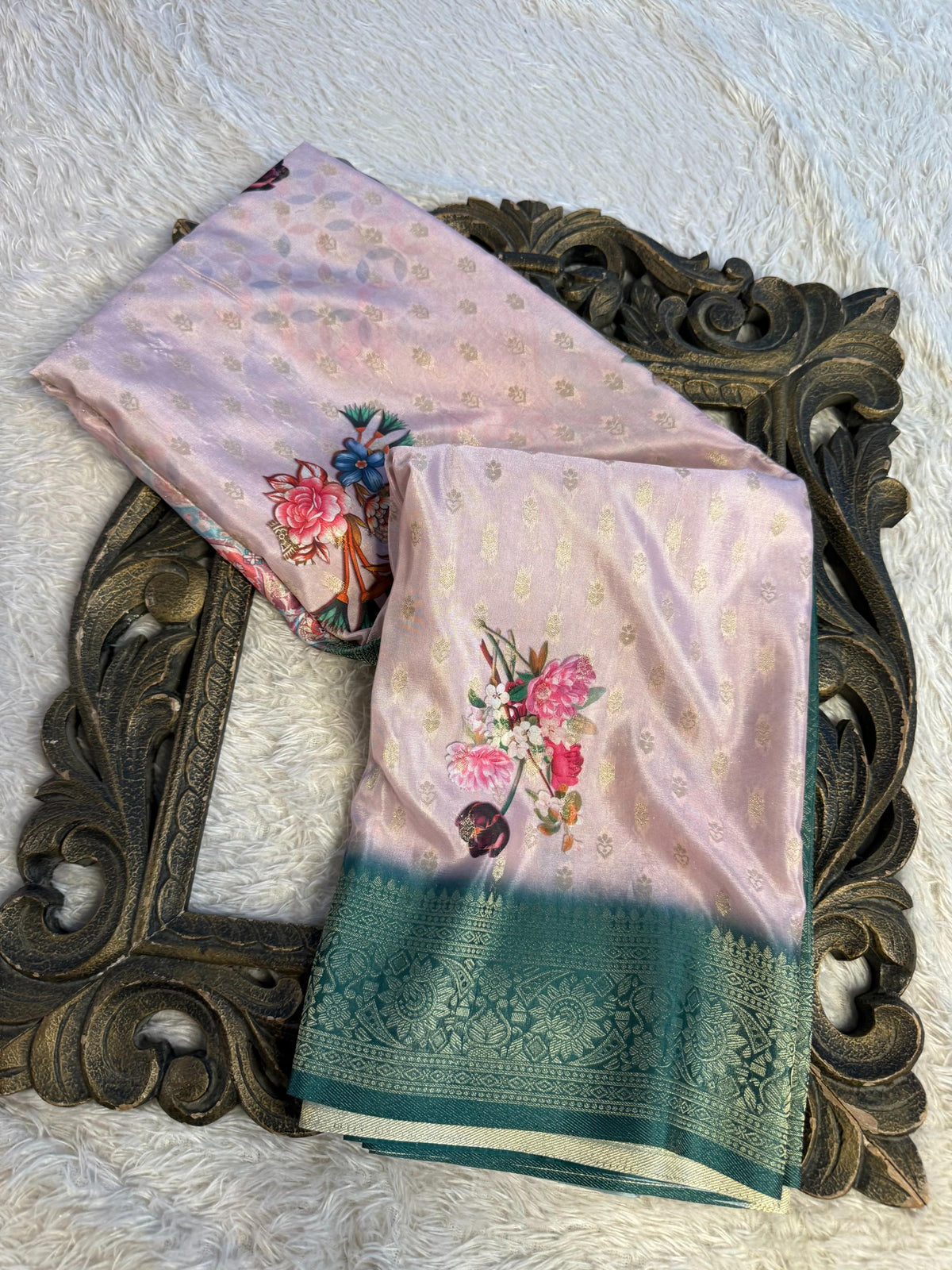Trending Softsilk Jacquard Unique Banarasi Saree