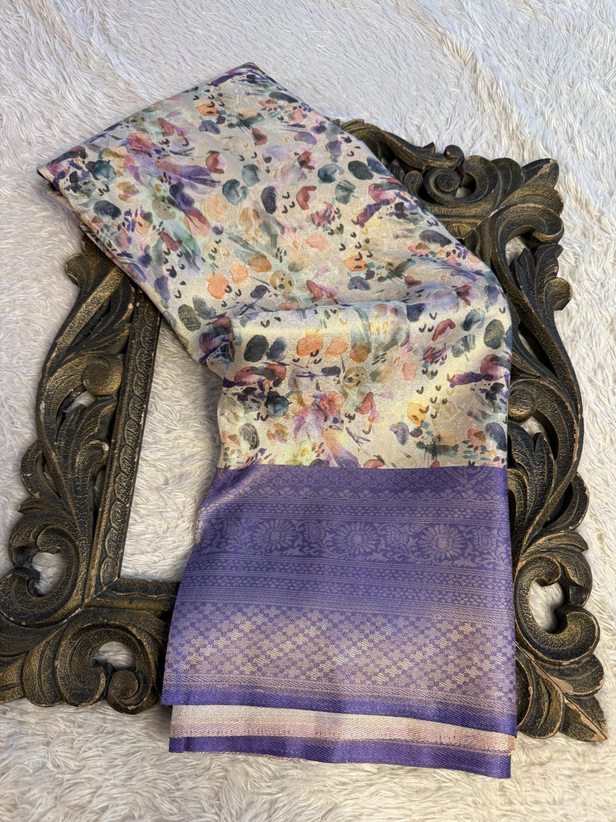Trending Softsilk Jacquard Unique Banarasi Saree