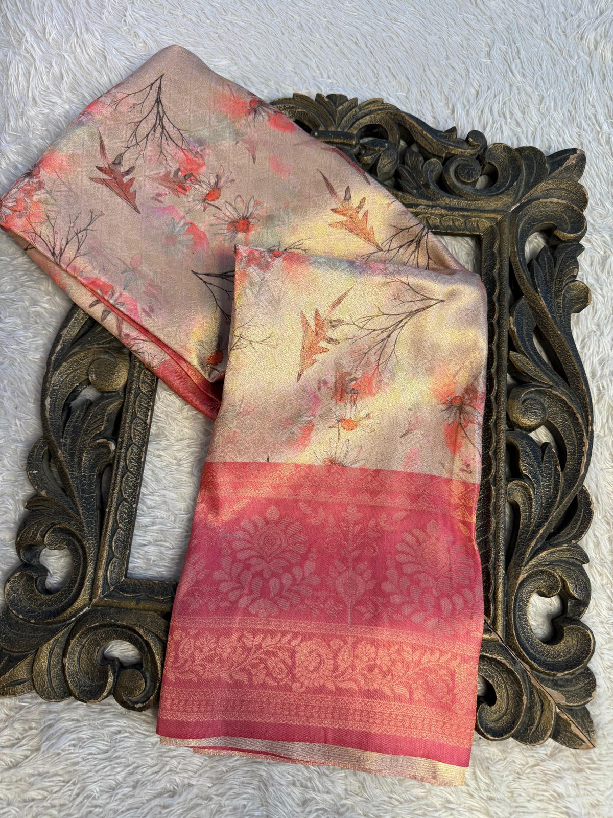 Trending Softsilk Jacquard Unique Banarasi Saree