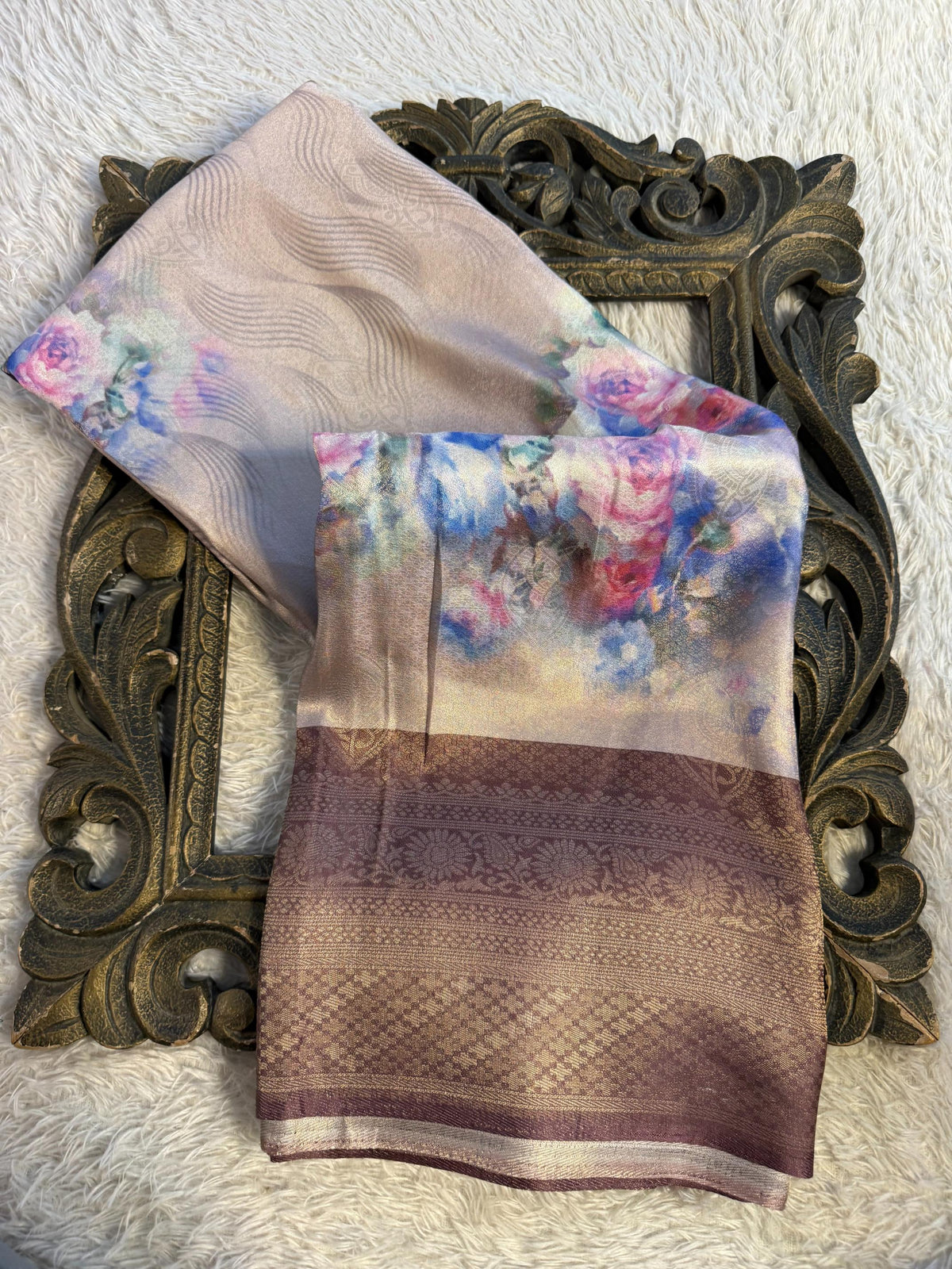 Trending Softsilk Jacquard Unique Banarasi Saree