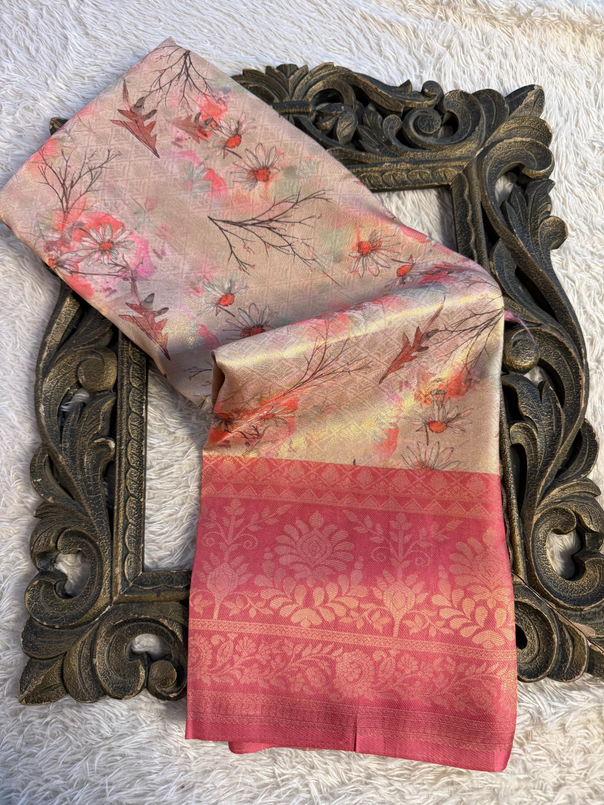 Trending Softsilk Jacquard Unique Banarasi Saree
