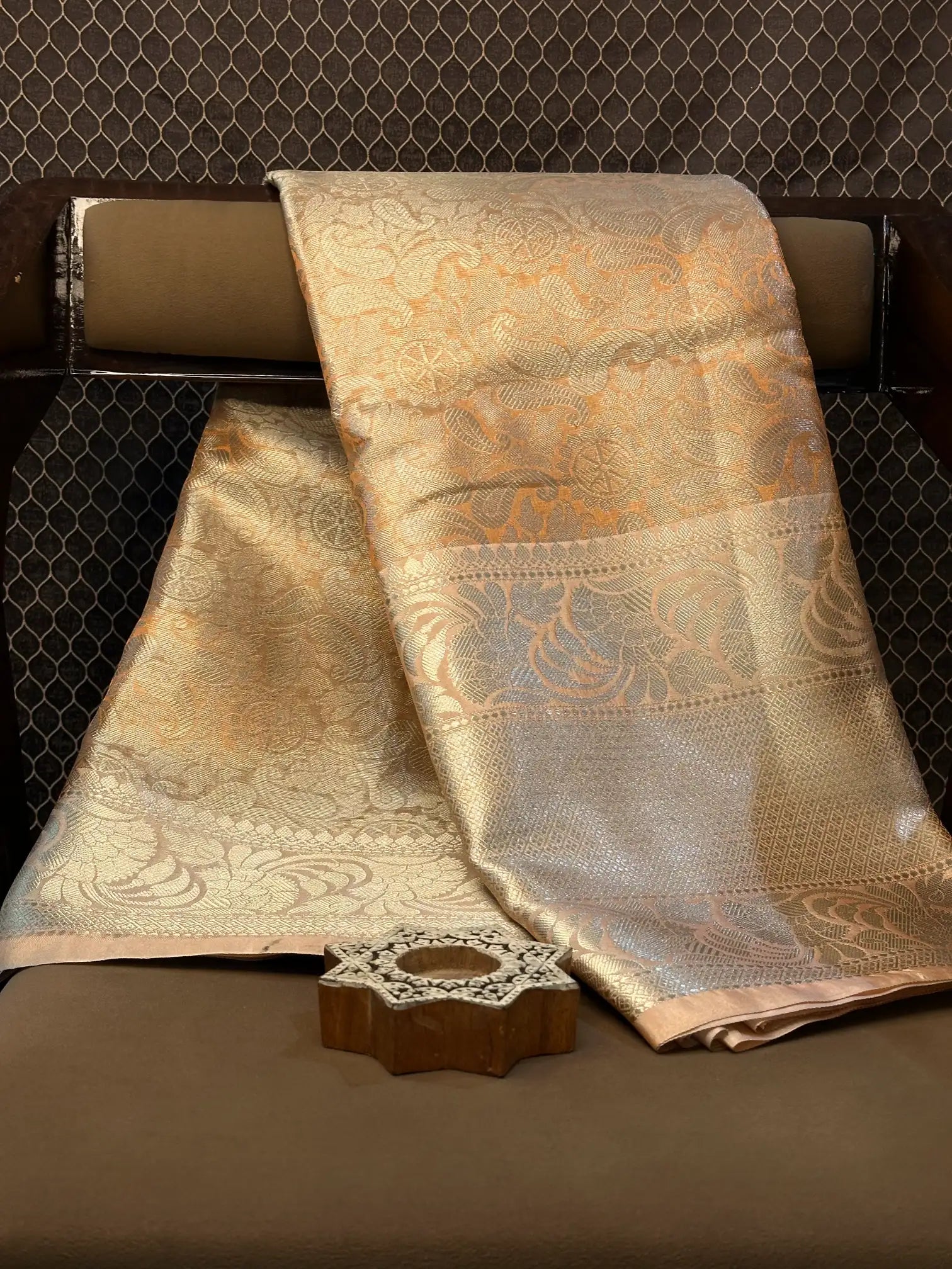 Premium contemperory weave softsilk Banarasi saree