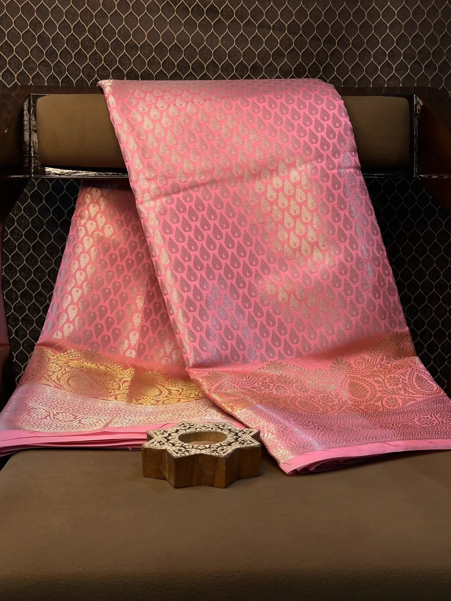 Premium contemperory weave softsilk Banarasi saree