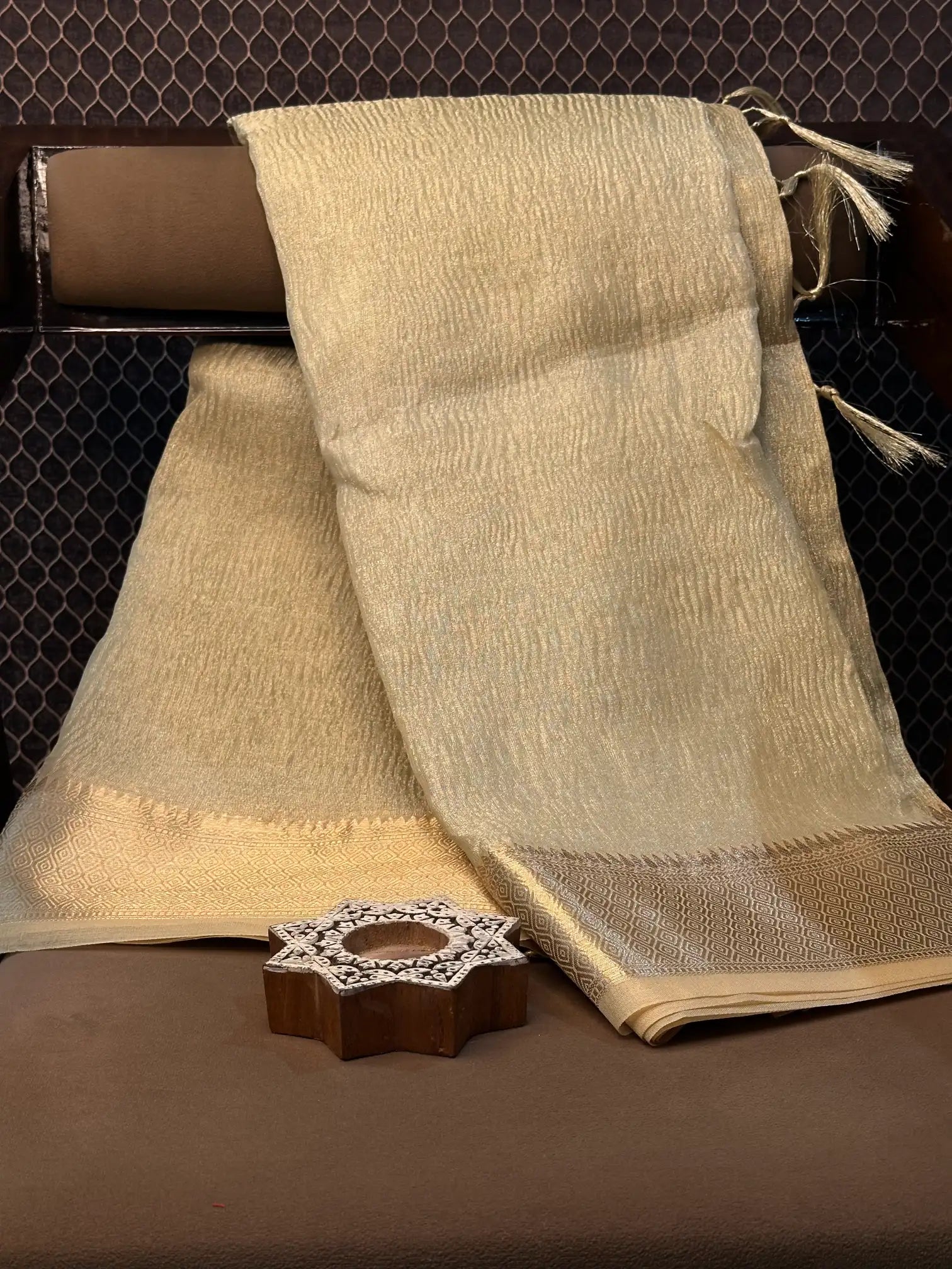 Premium contemperory weave softsilk Banarasi saree
