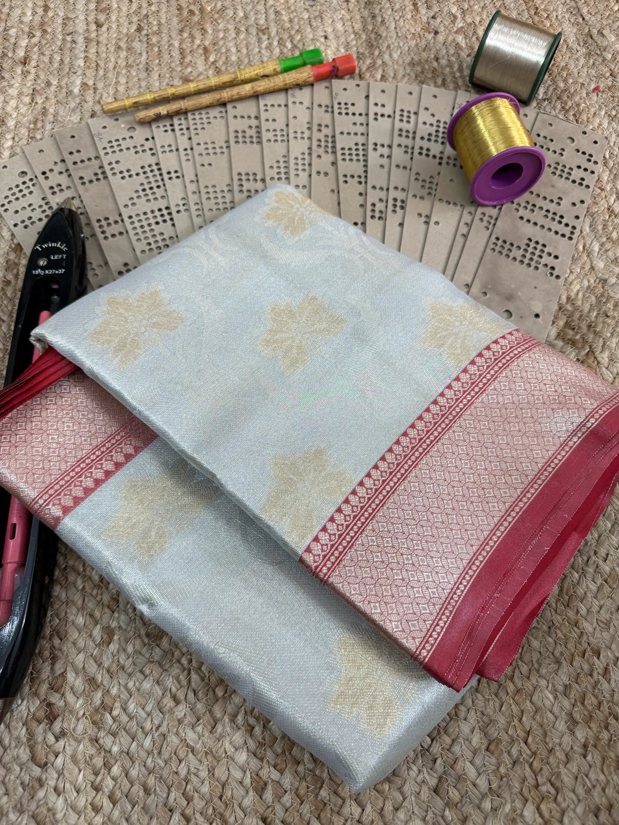 Eccentric zari weave Softsilk Banarasi saree