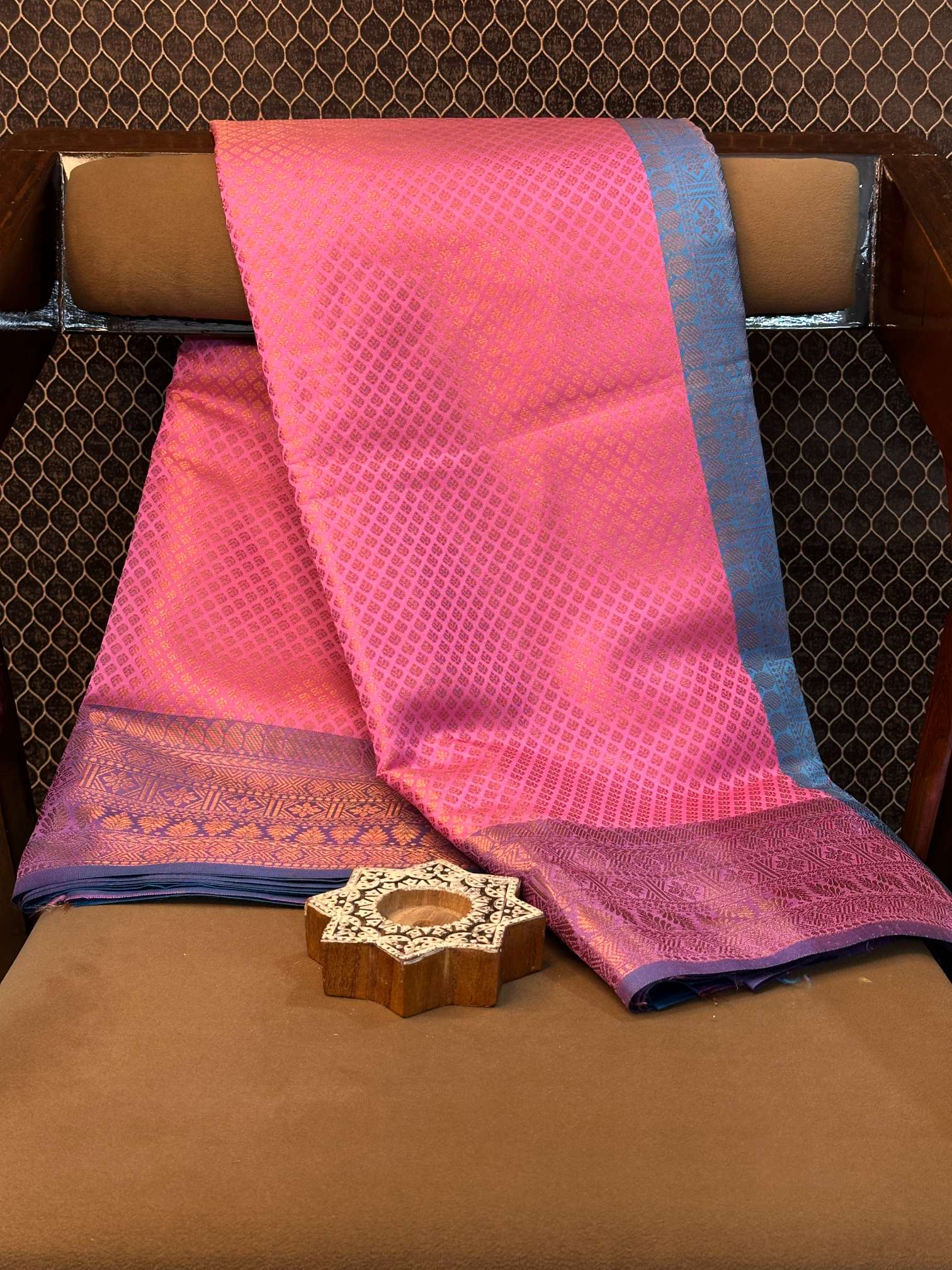 Eccentric zari weave Softsilk Heritage Banarasi saree