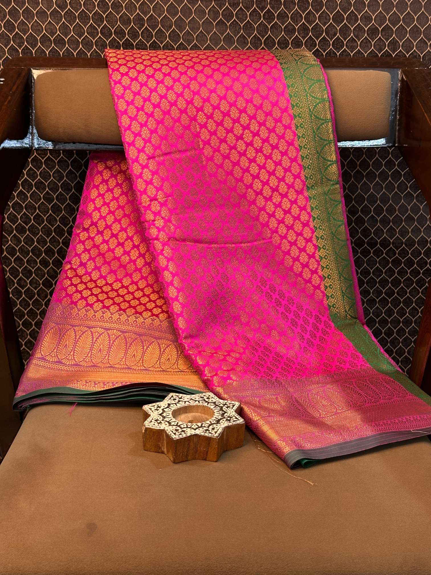 Eccentric zari weave Softsilk Heritage Banarasi saree