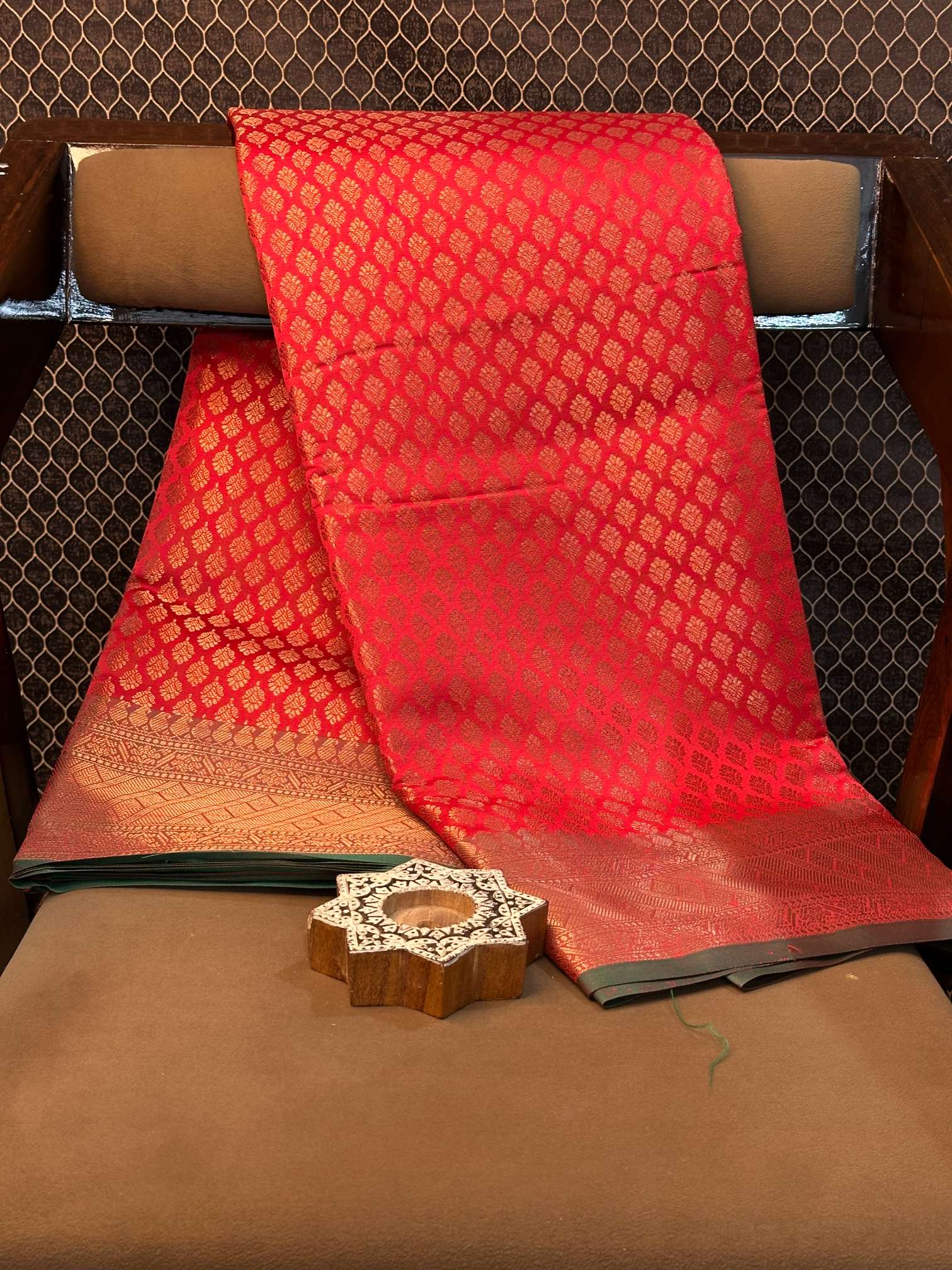 Eccentric zari weave Softsilk Heritage Banarasi saree